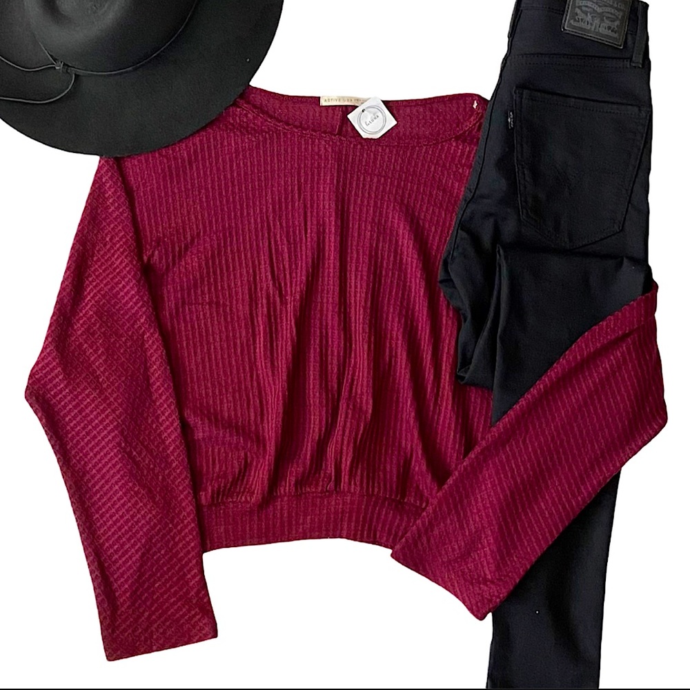 NWT! Waffle Pattern Long Sleeve Boatneck Mid Crop